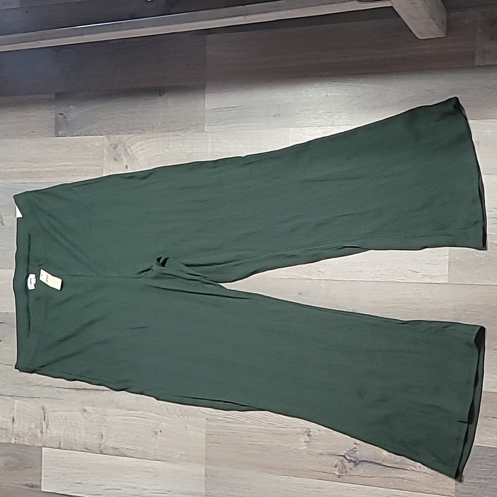NWT Aerie Green Ribbed Flare Pants Size XL - Picture 2 of 5